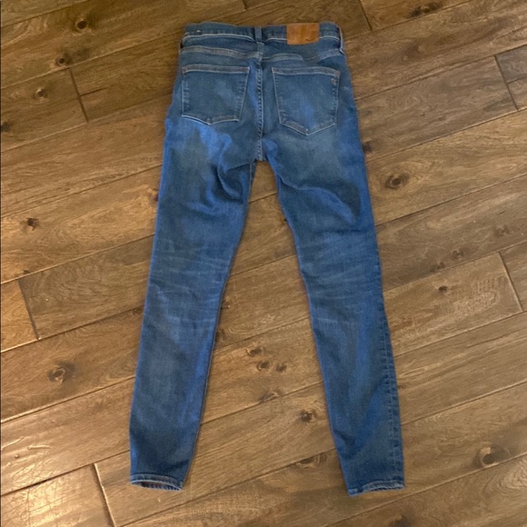 Madewell Skinny Jeans - Picture 2 of 5